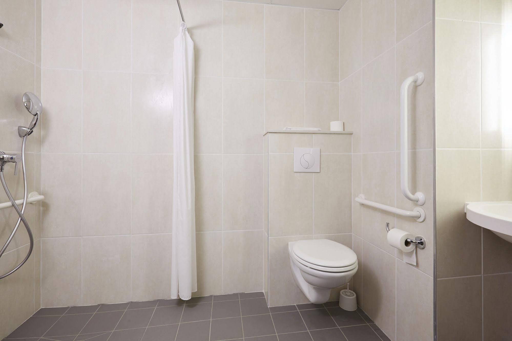 B&B Hotel Saint Malo Sud Экстерьер фото